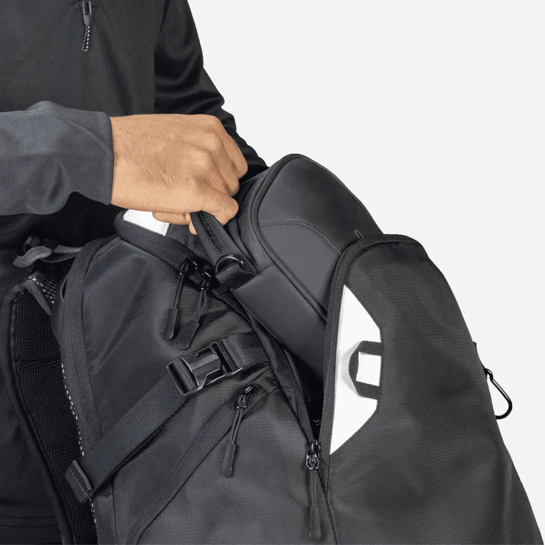 CARBONADO Beetle Backpack (Black)