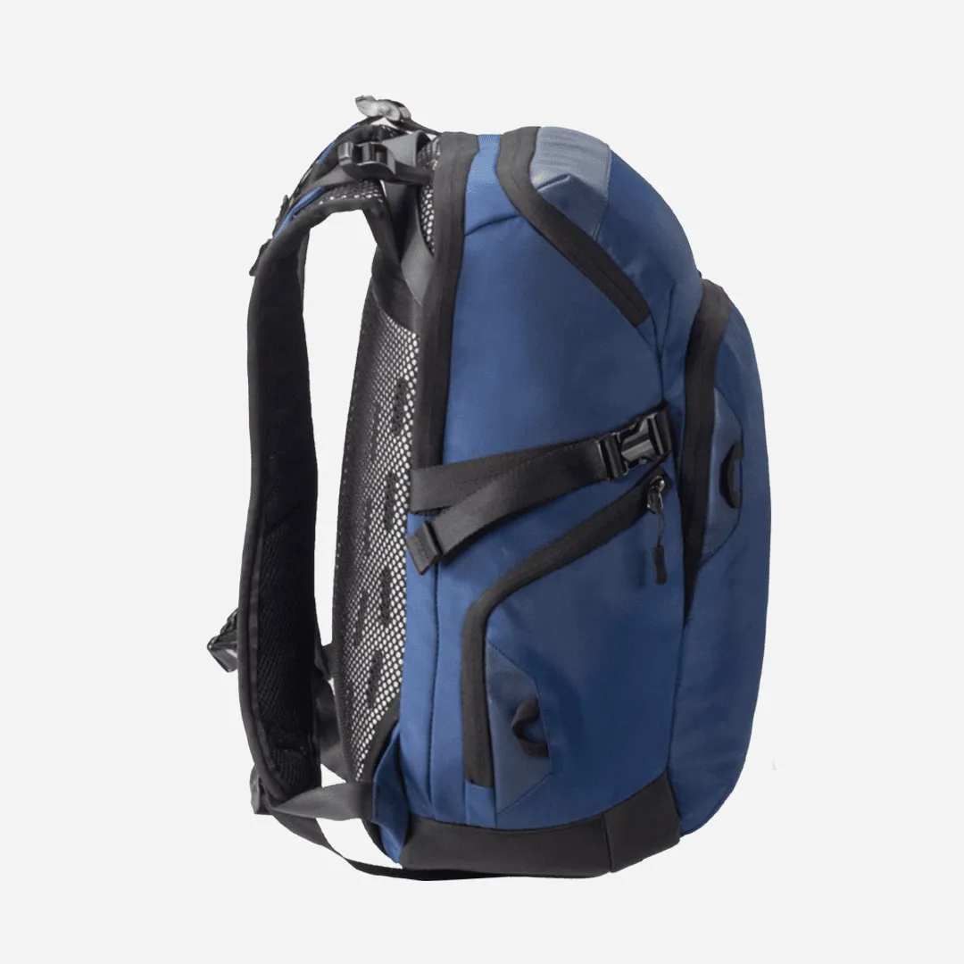 CARBONADO Beetle Backpack (Blue)