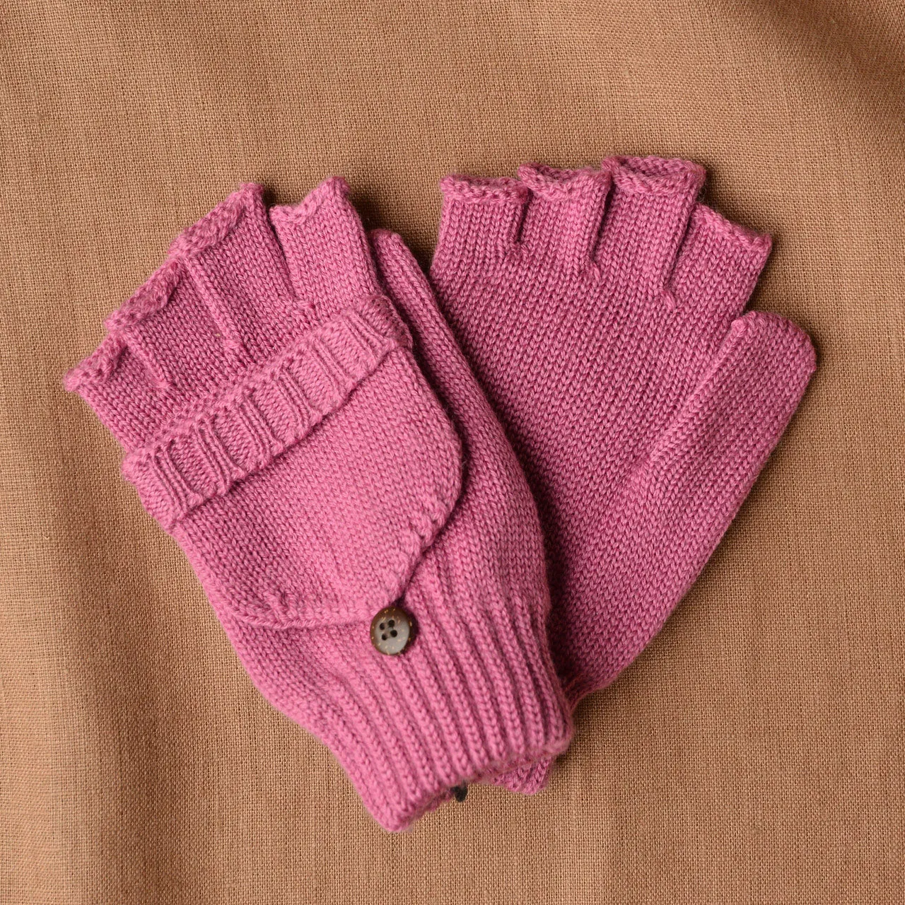 Child's Button Back Mittens - 100% Organic Merino Wool (3-8y) *Returning 2025