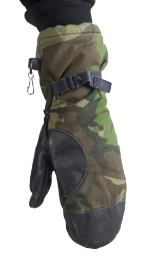 Dutch Army - DPM Woodland Camo - Fur lined Mittens