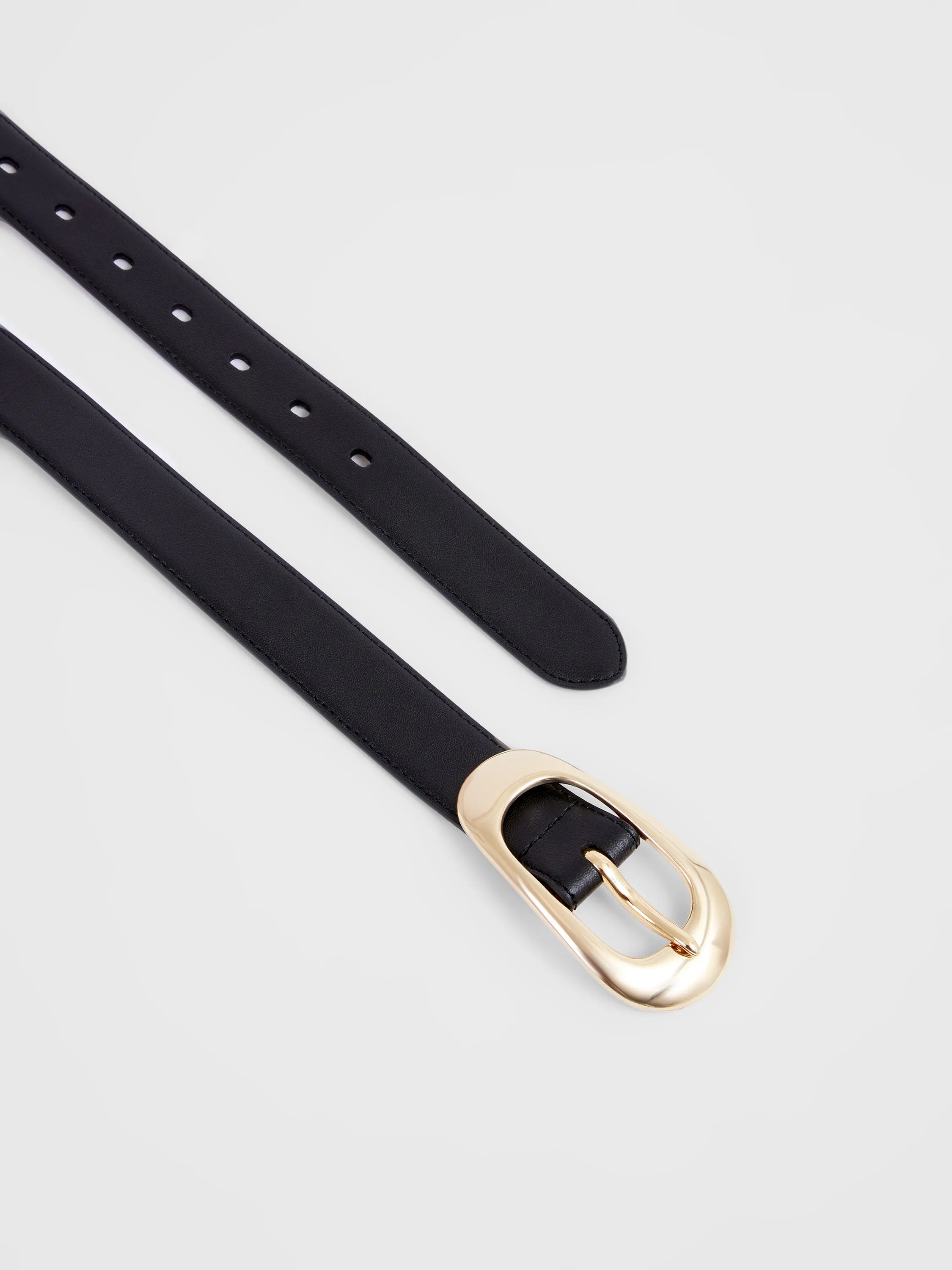 Oyster Buckle Belt