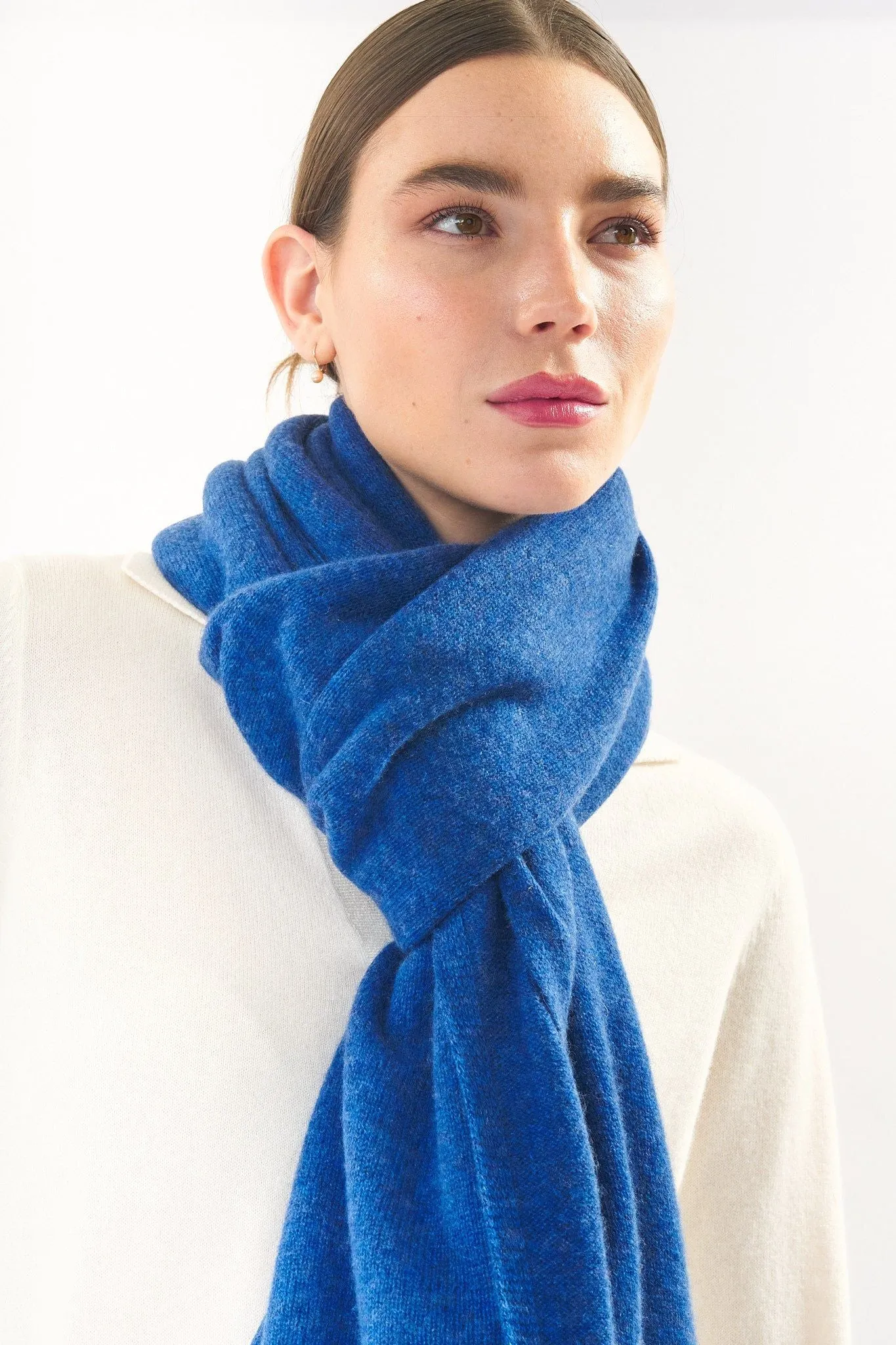 Robertson Madison 100% Cashmere Travel Wrap | Royal Blue