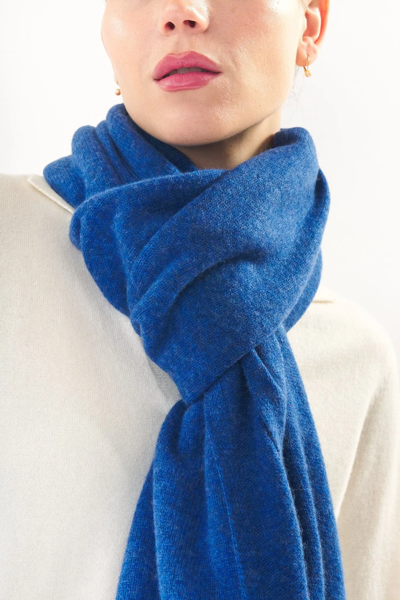 Robertson Madison 100% Cashmere Travel Wrap | Royal Blue